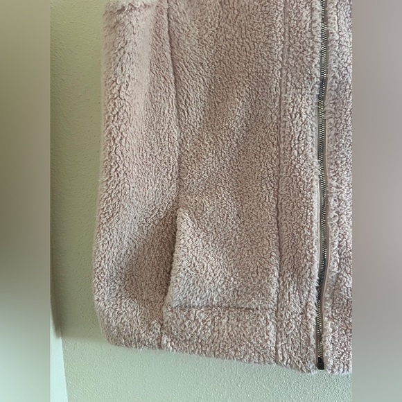 For The Republic Athlesiure‎ Preppy Sherpa Vest Full Zip Light Pink Women's 1X - Picture 9 of 10